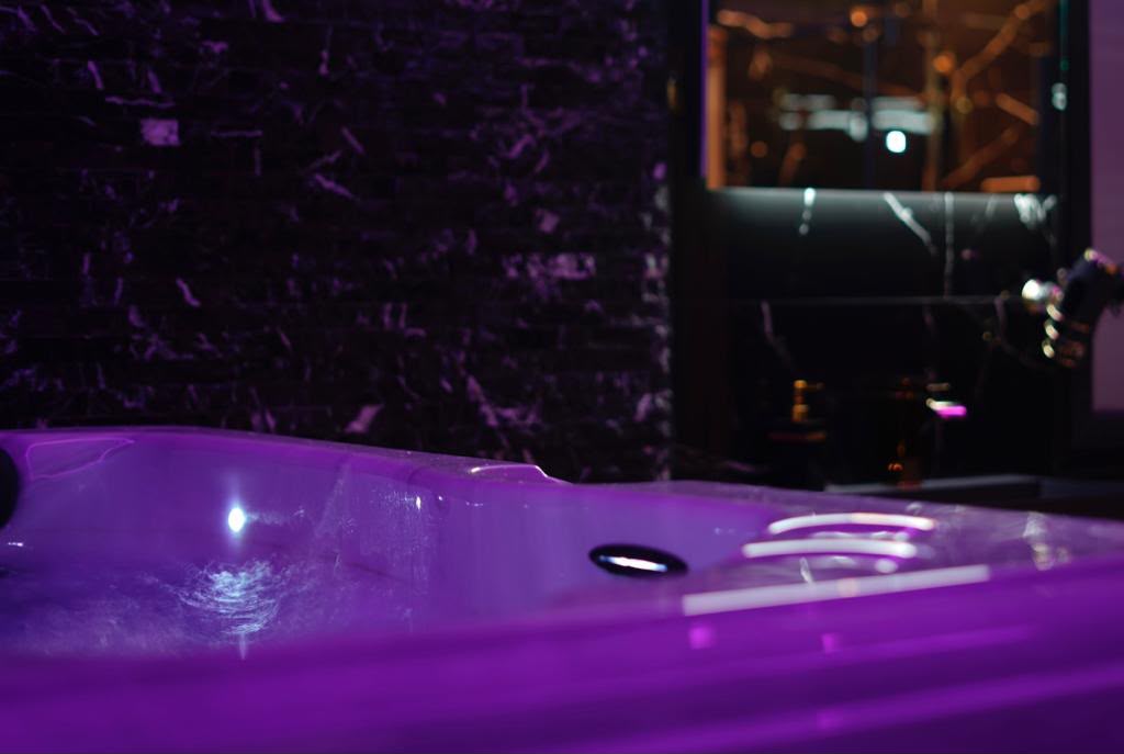 jets-massants-jacuzzi-spa-luxe-nord.jpg
