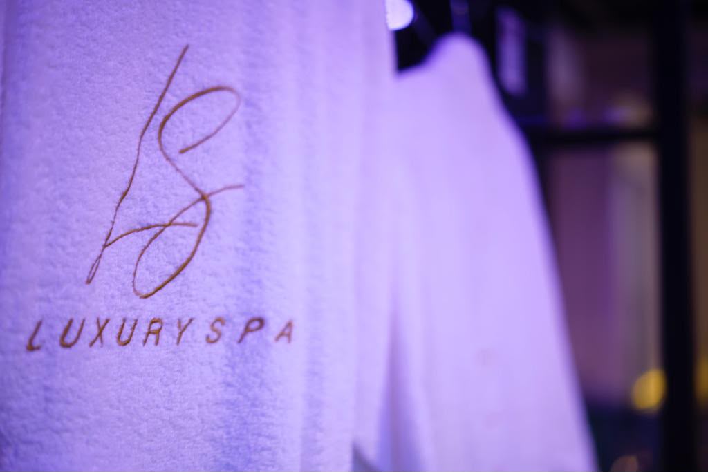 serviettes-peignoirs-spa-premium-valenciennes.jpg